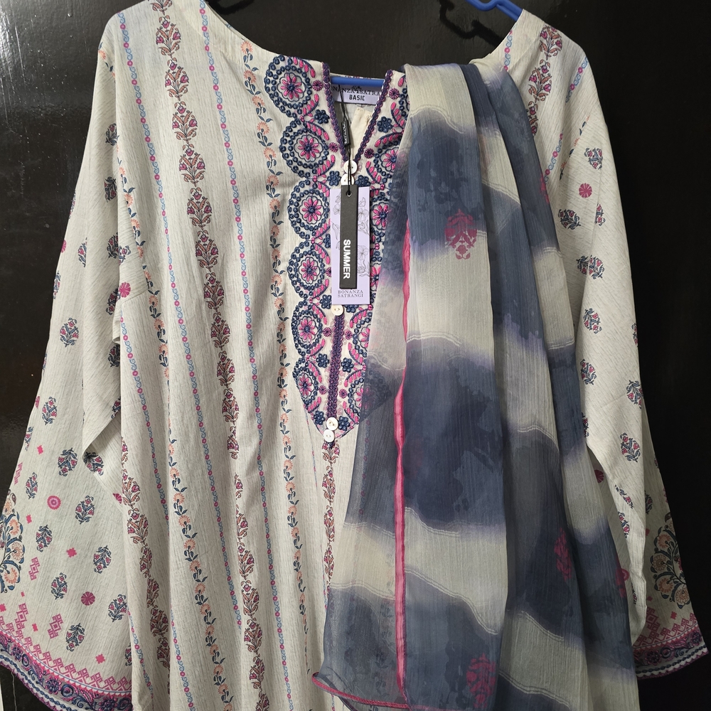 New With Tags 3piece Shalwar Kameez